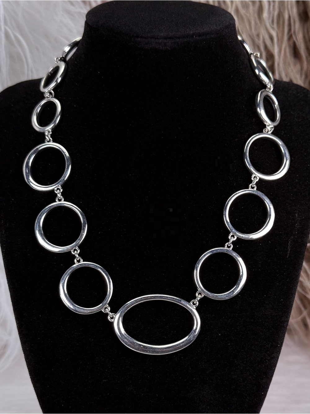 Modern Silver Tone Open Circle Link Statement Necklace Geometric